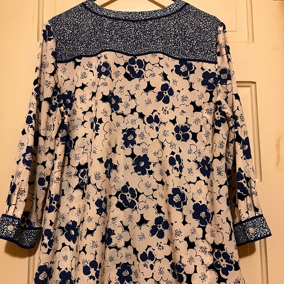 Talbots blouse - Picture 4 of 4